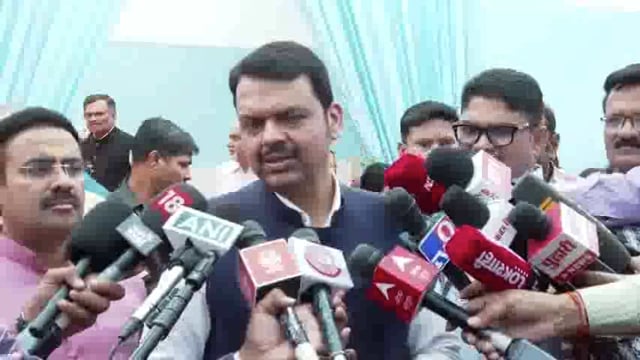 महत्वपूर्ण मुद्दे पर भाजपा नेता और महाराष्ट्र के मुख्यमंत्री देवेंद्र फडणवीस ने कहा कि अंग्रेजों द्वारा भारतीयों को गुलाम बनाने के लिए जो शिक्षा पद्धति लाई गई थी, उसमें बदलाव की आवश्यकता थी#politics