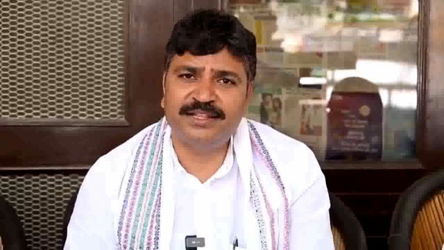 अलवर: भारतीय जनता पार्टी के नेता तिका राम जुल्ली ने अलवर शहर के ट्रांसपोर्ट नगर में हो रहे सड़क निर्माण पर गंभीर सवाल उठाए हैं। उन्होंने आरोप लगाया कि भाजपा सरकार के तहत सड़क निर्माण में भ्रष्टाचार की कलई खुल रही है, जहां#politics