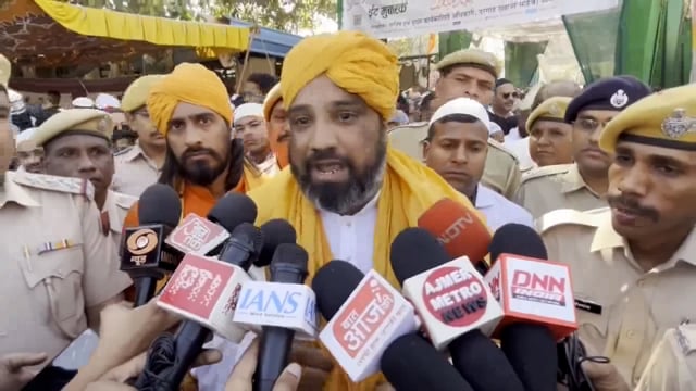 अजमेर स्थित ख्वाजा मोइनुद्दीन हसन चिश्ती के दीवान सैयद जैनुल आबेदीन अली के उत्तराधिकारी सैयद नसरुद्दीन चिश्ती ने वक्फ संशोधन विधेयक का समर्थन किया। #politics