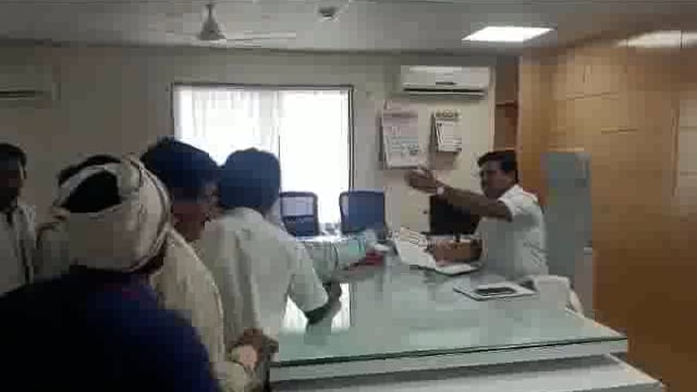 शेतकऱ्यांची कर्ज माफी करावी,संभाजी ब्रिगेडची शासनाकडे मागणी