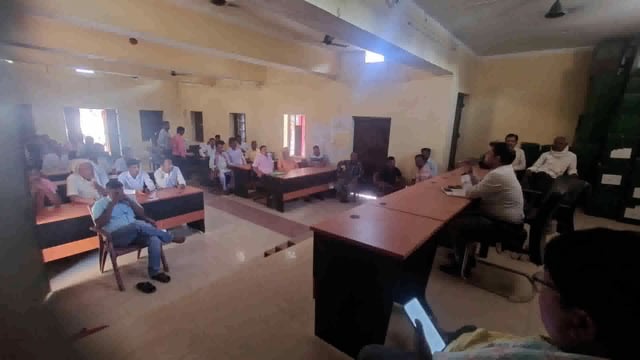 चावल की गुणवत्ता को लेकर MO ने पीडीएस दुकानदारों को दिया एक दिवसीय प्रशिक्षण, लाभुकों को जागरूक करने का दिया गयानिर्देश 