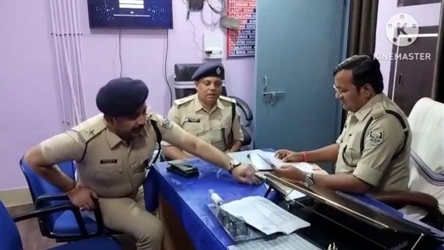 एसडीपीओ ने थाना का निरीक्षण कर लंबित कांडों के निष्पादन का दिया निर्देश।