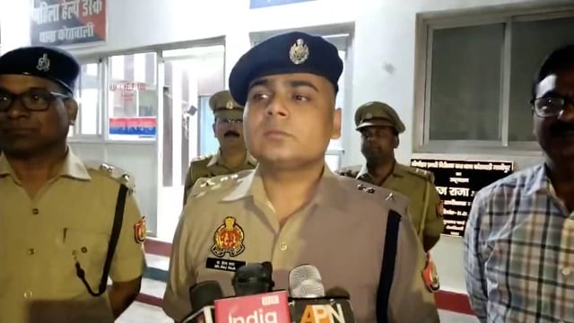 गाजीपुर दंगा नियंत्रण ड्रिल प्रकरण में एसपी गाज़ीपुर ईरज राजा