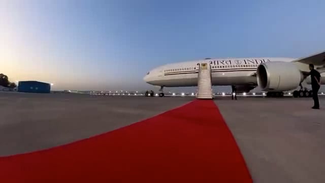 🆚 दिल्ली | प्रधानमंत्री नरेंद्र मोदी बैंकॉक, थाईलैंड के लिए रवाना हुए।
प्रधानमंत्री नरेंद्र मोदी थाईलैंड के प्रधानमंत्री पैतोंगटार्न शिनावात्रा के निमंत्रण पर थाईलैंड के दो दिवसीय दौरे पर हैं। प्रधानमंत्री मोदी 4 अप्रैल 2025 को होने वाले 6वें बिम्सटेक शिखर सम्मेलन में भाग लेंगे। यह प्रधानमंत्री की थाईलैंड की तीसरी यात्रा होगी।
(सोर्स: PMO)