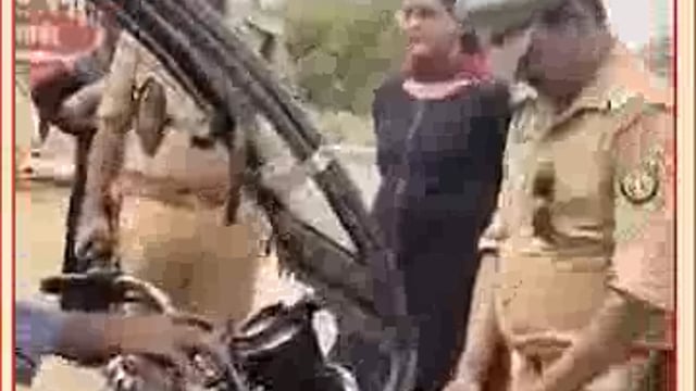 🆕 बाराबंकी ब्रेकिंग....
उत्तर प्रदेश के बाराबंकी में मुख्यमंत्री योगी आदित्यनाथ के निर्देश के बाद अवैध ऑटो और ई-रिक्शा पर हो रही है कारवाई lll