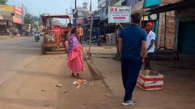 BANKA: नगर परिषद व नगर पंचायत की ओर से चलाया स्वच्छता अभियान
