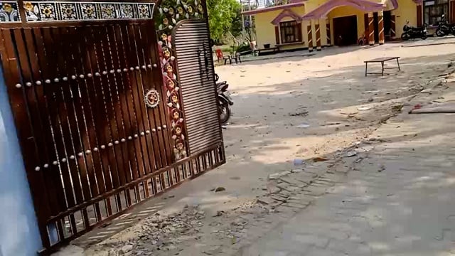 संग्रामपुर थाना अंतर्गत पूरे घीसा में मिथलेश मिश्रा की साइकिल दूसरी बार बरामदे से चोरी हो गई पुलिस चोरों को लेकर उदासीन 