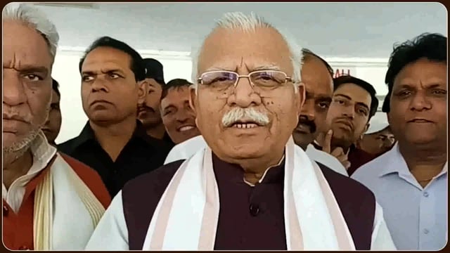 मनोहर लाल ने वक्फ बोर्ड के नाम पर किसी भी प्रकार की मनमानी जमीनों पर कब्जे के खिलाफ कड़ा बयान दिया। उन्होंने कहा, 