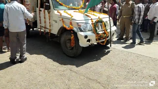 भारतीय वायु सेना मे कार्यरत जवान प्रशिक्षण दौरान शहीद,अन्तिम यात्रा मे जगह जगह लोगों ने किया नमन 