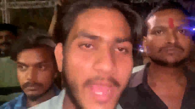 कानपुर में रामनवमी जुलूस के दौरान पुलिस द्वारा डीजे बंद कराने और साउंड सिस्टम जब्त करने पर हिंदू संगठनों ने हंगामा किया#latest_news