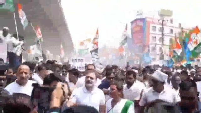 राहुल गांधी की 'पलायन रोको, रोजगार दो यात्रा' का संदेश #politics