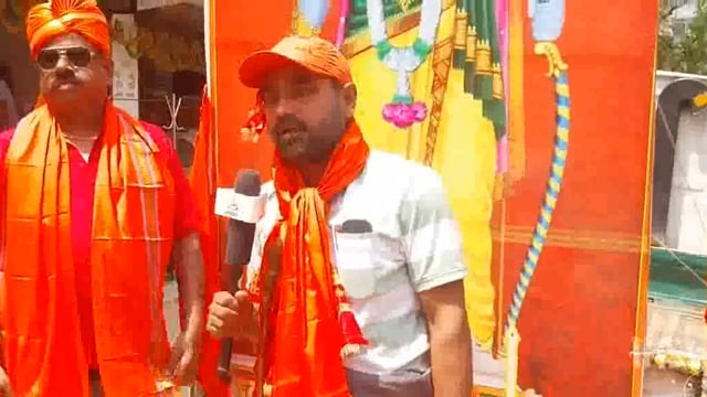 बौंसी शहर से विशाल शोभा रथ यात्रा निकाली गई।