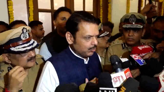 सायबर गुन्ह्यांविरुद्ध मुंबई पोलिसांनी उचलले मोठे पाऊल: ३ नवीन सायबर लॅबचे उद्घाटन#politics