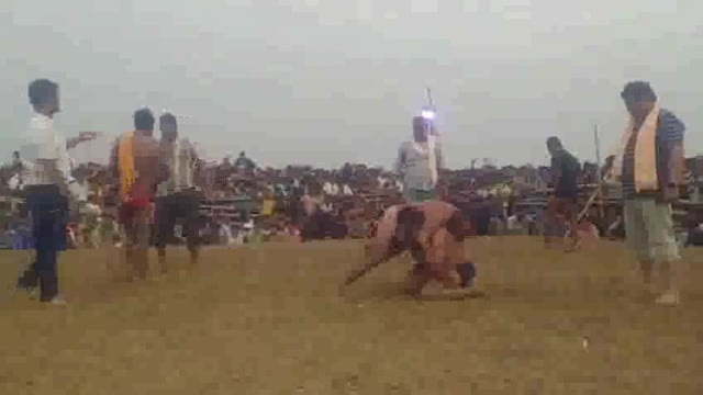 महादंगल कुश्ती प्रतियोगिता में विजेता बने यूपी के पहलवान