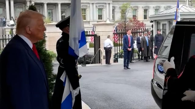 डोनाल्ड ट्रम्प ने व्हाइट हाउस में इजरायली पीएम नेतन्याहू का स्वागत किया#International