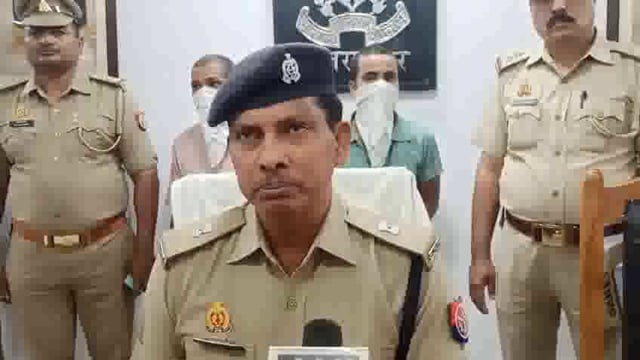 बलरामपुर ललिया थाना क्षेत्र में डीजल डालकर हुई हत्या का पुलिस ने किया खुलासा दो गिरफ्तार।