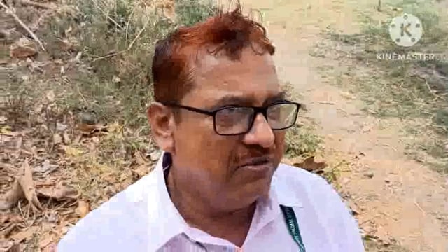 पटना से आए हुए सांख्यिकी निदेशक ने महादेवपुर गांव में कराया गेहूं का क्रॉप कटिंग।