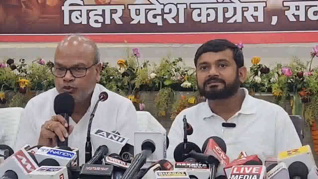 पटना: बिहार प्रदेश कांग्रेस मुख्यालय, सदाकत आश्रम में आज पलायन रोको, नौकरी दो यात्रा के अंतर्गत एक महत्वपूर्ण प्रेस वार्ता का आयोजन किया गया। इस मौके पर बिहार प्रदेश कांग्रेस अध्यक्ष श्री राजेश कुमार ने मीडिया से संवाद करते हुए राज्य सरकार पर जमकर निशाना साधा।#politics