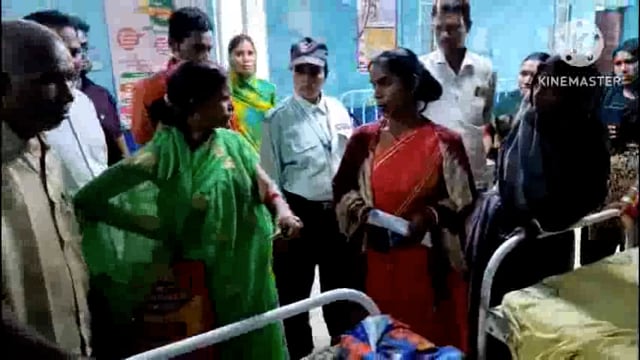 सरकारी अस्पताल में बच्चों का हुआ फेरबदल। अभिभावकों ने किया हंगामा।