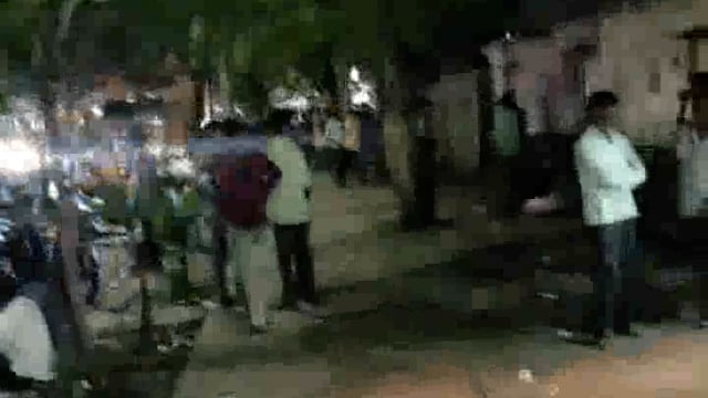 आता गोव्यात जायची गरज नाही.. काळेवाडीत रस्त्यावर दारू पिले तरी चालते..!