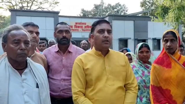 जिला विकास अधिकारी ने जमुनी ग्राम प्रधान के साथ की अभद्रता प्रधान संघ के जिला अध्यक्ष ने डीएम से कार्रवाई की की मांग 