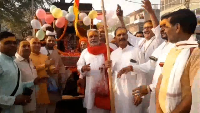 श्री राधारानी तीन वन ब्रज परिक्रमा के सत्रहवां सोपान भ्रमण पर भक्तों ने जताई खुशी।