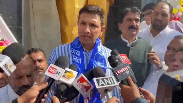 भोपाल, मध्यप्रदेश: मध्यप्रदेश के वरिष्ठ कांग्रेस नेता और विधायक जीतू पटवारी ने केंद्रीय गृहमंत्री अमित शाह पर तीखा हमला करते हुए कहा कि उन्हें बाबासाहेब डॉ. भीमराव अंबेडकर की जन्मस्थली महू में#politics