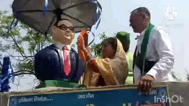 सूर्यगढ़ा प्रखंड कार्यालय के अलावे अन्य जगहों पर बाबा साहब डॉ भीमराव अंबेडकर की 134वीं जयंती बड़े ही धूमधाम से मनाई गई।