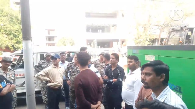 आगरा नगर निगम हटाओ अभियान के नाम पर आज आगरा शहर में हर चौराहे पर अतिक्रमण अभियान चलाया जा रहा है और चालान काटे जा रहे