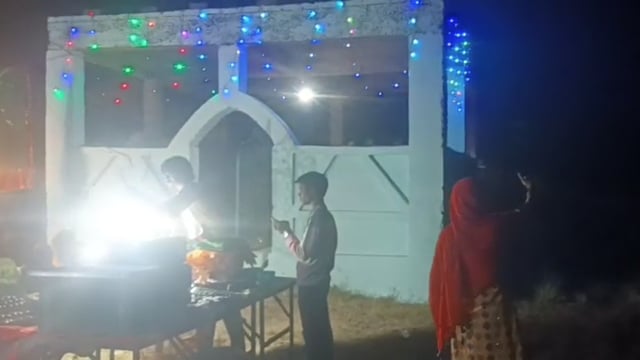 बाराबंकी के तहसील पंचायत फतेहपुर के पापेहरा गांव में सही मर्द बाबा का उर्स मेला का आयोजन किया गया