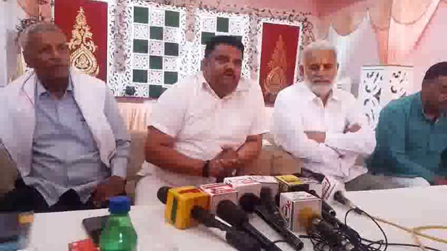 महापुरुष राणा सांगा जी को गलत टिप्पणी करने वाले रामजीलाल सुमन के खिलाफ क्षत्रिय समाज की प्रेस वार्ता की गई