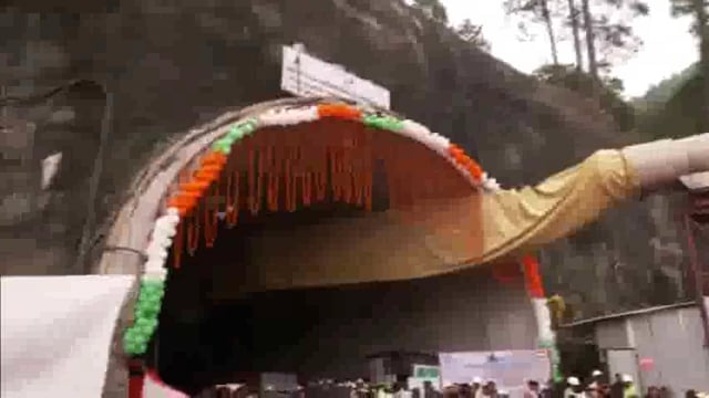 सिल्क्यारा सुरंग के समीप नवनिर्मित बाबा बौंकनाग मंदिर में प्राण प्रतिष्ठा कर रहे मुख्यमंत्री पुष्कर सिंह धामी ने प्रदेशवासियों की सुख-समृद्धि की कामना की#latest_news