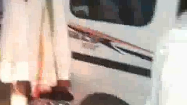 पिनाहट। चंबल घाट पांटून पर लगा भीषण जाम जिससे यात्रियों को काफी परेशानी का सामना करना पड़ा 