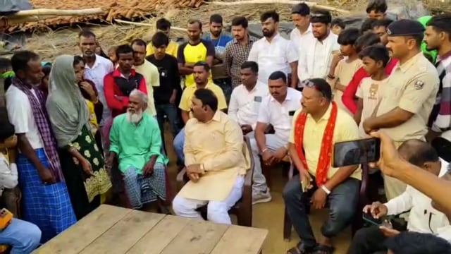 बेलहर विधायक मनोज यादव ने क्षेत्रीय दौरा कर दो अलग घटना में मौत हुए  आश्रित परिवार से मिले, हर संभव मदद करने का दी भरोसा