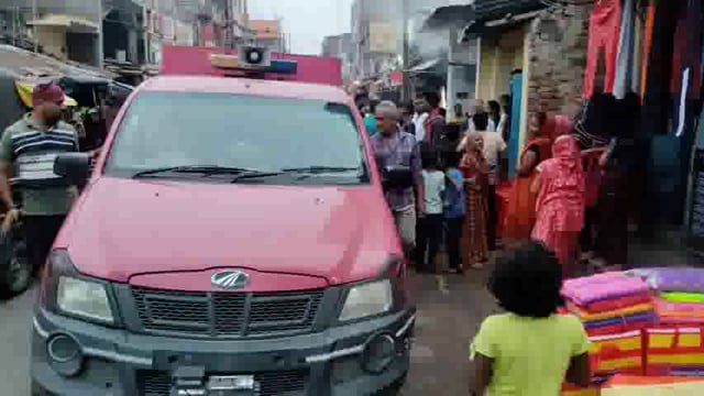 फर्नीचर दुकान में लगी आग ।लाखों का सामान जलकर हुआ राख।