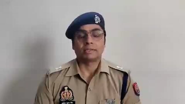 दिनांक 17.04.25 को थाना निचलौल अंतर्गत ग्राम ढेसो रामनगर निवासी एक 12 वर्षीय लड़के की गोली लगने से मृत्यु होने की घटना में दो अभियुक्तों गिरफ्तार किया गया है, विधिक कार्यवाही प्रचलित है। प्रकरण के संबंध में अपर पुलिस अधीक्षक महराजगंज की बाइट।