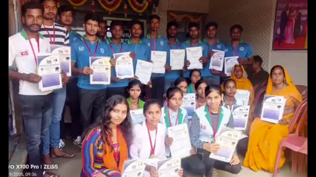 चौहान कंप्यूटर एजुकेशन द्वारा दसवां वार्षिक सर्टिफिकेट वितरण सह सम्मान समारोह का किया आयोजन