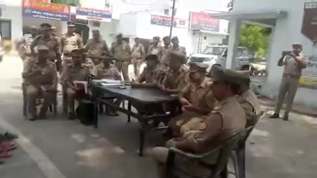 🆚....गाजियाबाद में #पुलिस #कमिश्नर के आदेश का असर, #मसूरी थाने में #हिस्ट्रीशीटर और #गोतस्करों की #वेरिफिकेशन और #हाजिरी। मसूरी #एसएचओ और टीम ने एक झटके में इकठ्ठा कर दिए थाने में हिस्ट्रीशीटर । जानकारी से कराया अवगत,