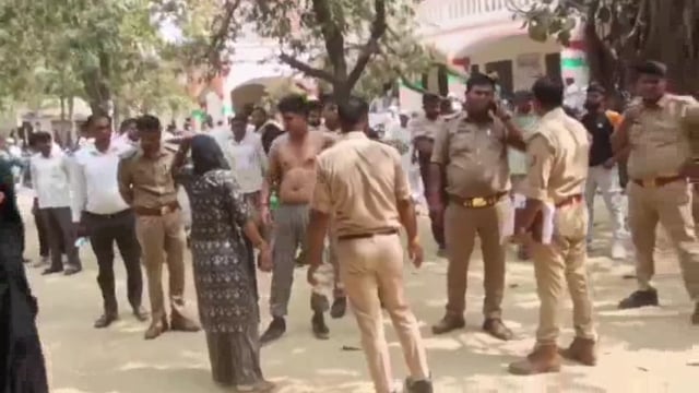 बुलंदशहर तहसील कार्यालय पर किसान द्वारा आत्महत्या का प्रयास#latest_news