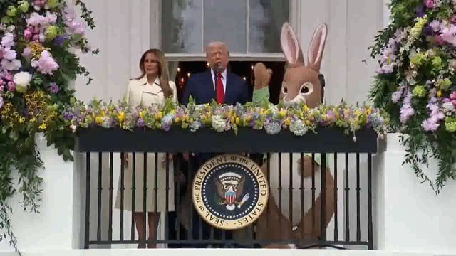 अमेरिकी राष्ट्रपति डोनाल्ड ट्रम्प ने दिवंगत पोप के सम्मान में झंडे आधे झुके रखने का आदेश दिया#International