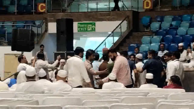 दिल्ली: तालकटोरा स्टेडियम में वक्फ बचाओ सम्मेलन का आयोजन, वक्फ संशोधन अधिनियम के खिलाफ विरोध प्रदर्शन#latest_news