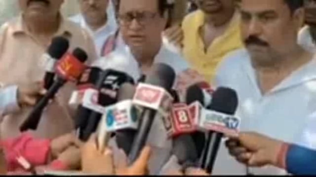 ଦୁଷ୍କର୍ମପୀଡିତାଙ୍କ ପରିବାରକୁ ଭେଟିଲେ ବିଧାୟିକା ସୋଫିଆ ଓ ଟିମ