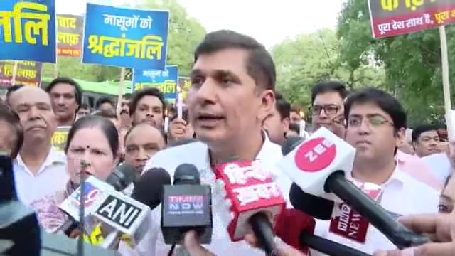 पहलगाम आतंकी हमले पर सौरभ भारद्वाज का बयान- "केंद्र सरकार को अब सिर्फ बयानबाजी नहीं, सख्त कार्रवाई करनी होगी"#politics