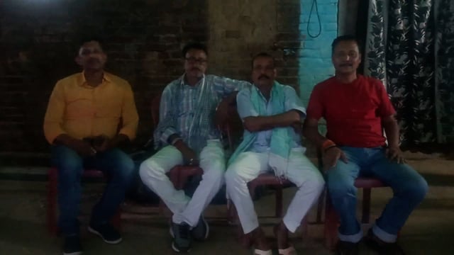 बढ़ते गर्मी को देखते हुए पेयजल का जायजा लेने को लेकर प्रखंड प्रमुख ने आधे दर्जन गांवों का किया दौरा लोगों से की मुलाकात 