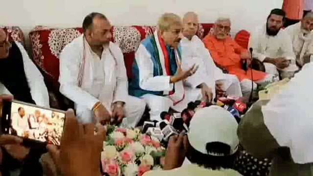 नेता विपक्ष प्रमोद तिवारी ने पहलगाम मे दहशतगर्दों के कायराना हमले मे मारे गए पर्यटकों के प्रति दुःख प्रकट किया,गृहमंत्री से मांगा इस्तीफा
बाइट प्रमोद तिवारी