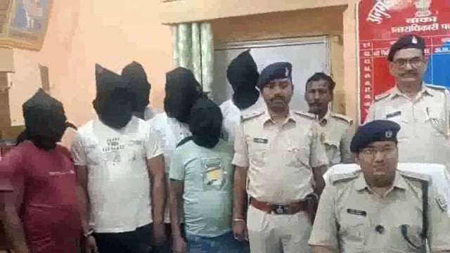 बांका पुलिस की बड़ी सफलता! अपहरण के 8 घंटे के अन्दर अपहृत व्यक्ति सहित कुल 8 अपराधकर्मी गिरफ्तार