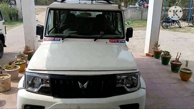 अनियंत्रित टेंपो वाहन पलटने से चार लोग हुए जख्मी एक की हुई मौत