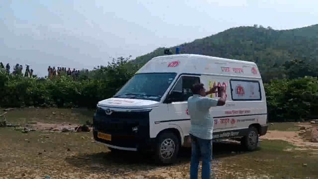 तीन दिन पूर्व लापता 16 वर्षीय युवक की पहाड़ की चोटी पर निर्मम तरीके से गला रेता हुआ मिला शव ,जांच में जुटी पुलिस