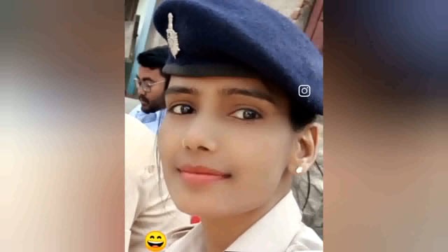 सोशल मीडिया पर वर्दी में रिल बनाना महिला सिपाही को पड़ा मांगा,एसपी ने महिला सिपाही को  किया निलंबित