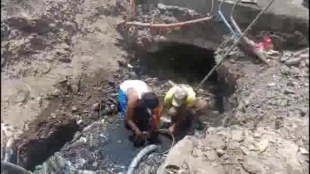 डॉ झाकीर हुसेन चौकात नालीचे काम करताना प्रशासनाला करावी लागते कसरत